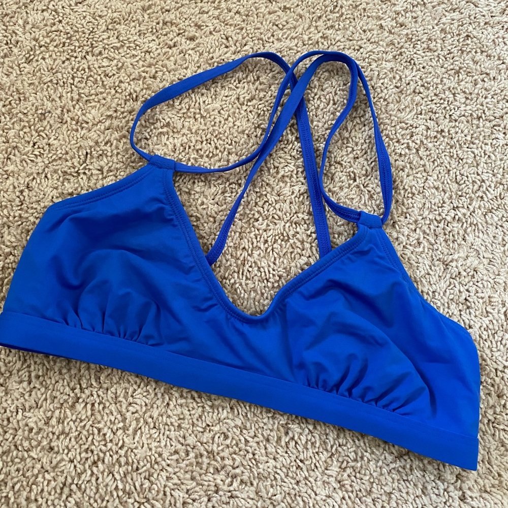 HOLD // ATHLETA // sport top, bra